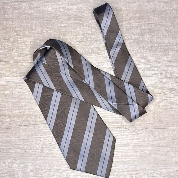 Banana Republic silk tie - Picture 3 of 5